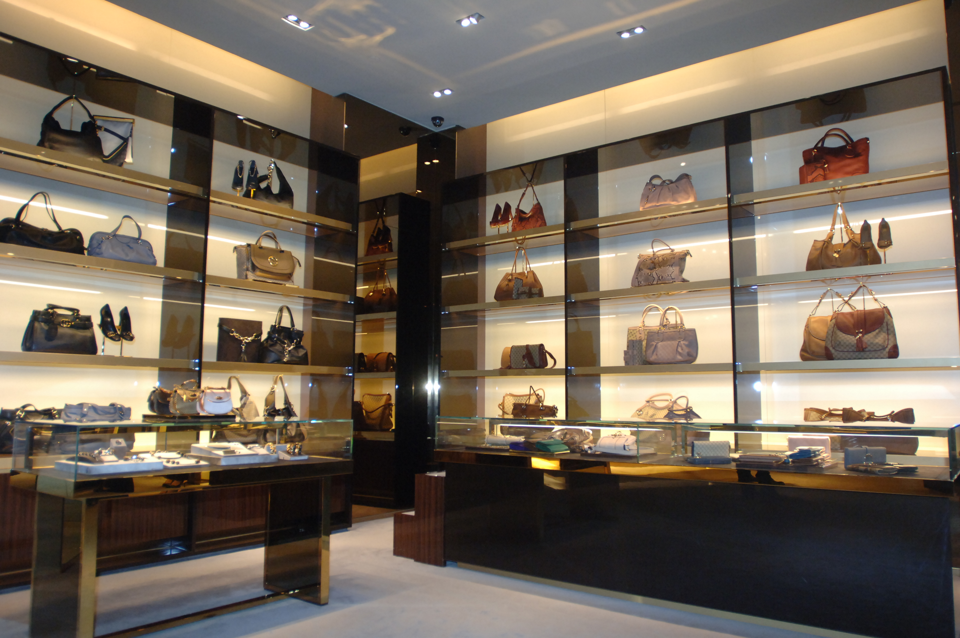 Gucci’s Greenbelt shop reopens on 11.11.11 | Inquirer Lifestyle