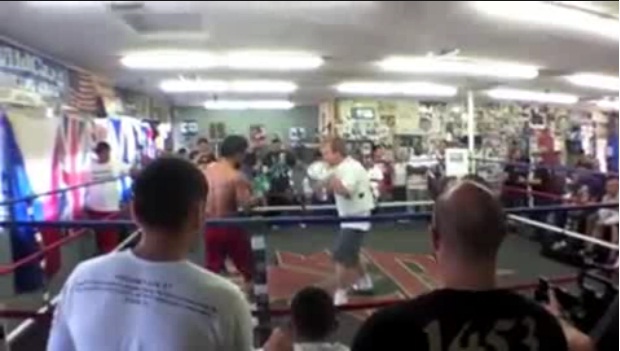 A DAY WITH PACQUIAO AT THE GYM