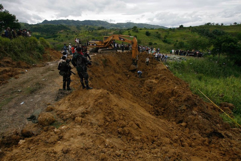 Photo by Rem Zamora / Philippine Daily Inquirer NOVEMBER 25, 2009