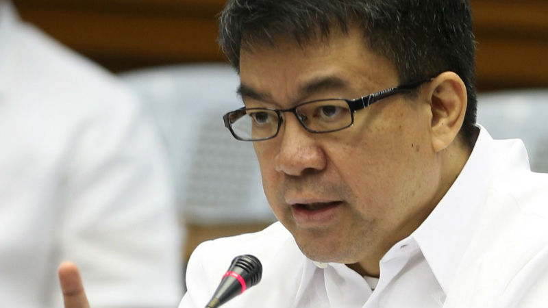 Picture of Sen. Koko Pimentel speaking.