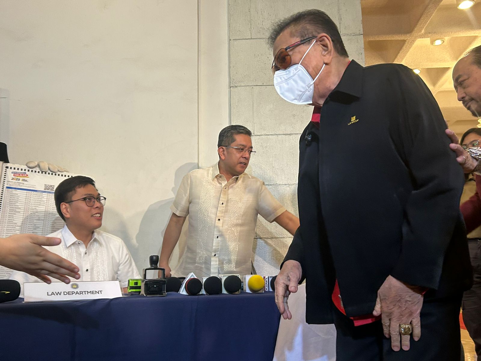 Chavit Singson after Senate race withdrawal: Online raffle will continue