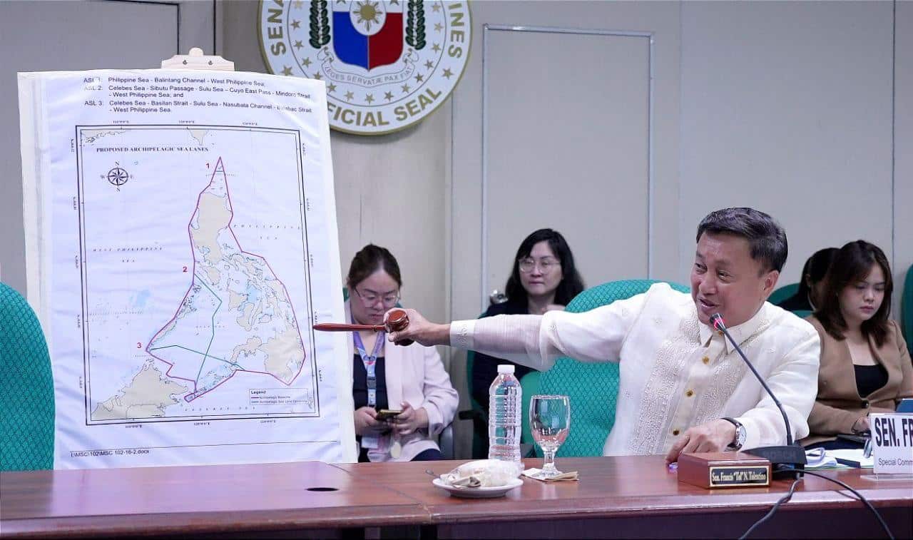 The Philippine Coast Guard (PCG) should require its 4,000 new recruits to undergo a crash course on the newly enacted Philippine Maritime Zones Act (RA 12064). This was proposed by Senate Majority Leader Francis Tolentino, saying that this would allow the new PCG personnel to gain a deeper understanding of current issues, particularly the conflict in the West Philippine Sea. FILE PHOTO