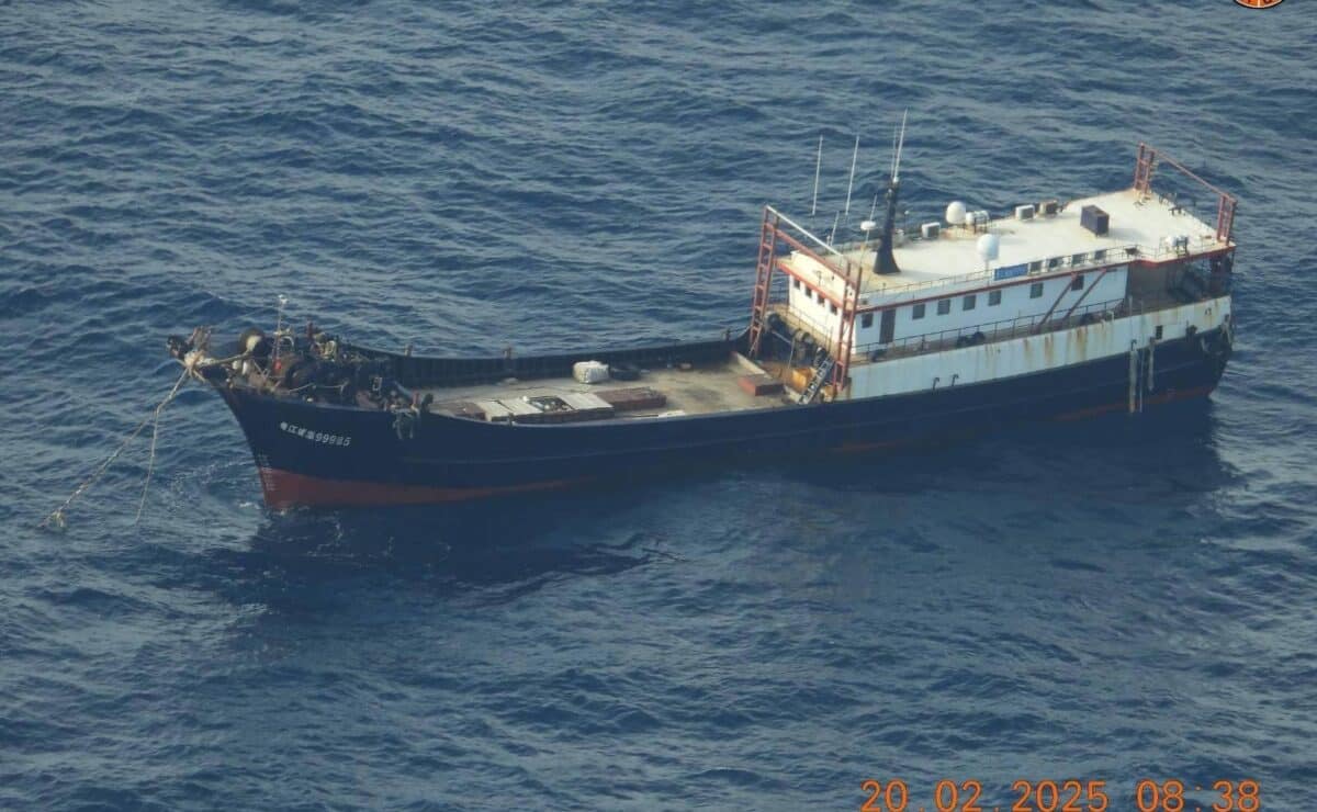 Six Chinese Maritime militia vessels were spotted in Rozul (Iroquois) Reef, while over 50 others were monitored within Pagasa (Thitu) Island during a maritime domain awareness (MDA) flight conducted by Philippine Coast Guard (PCG) over the Kalayaan Island Group in the West Philippine Sea (WPS). 