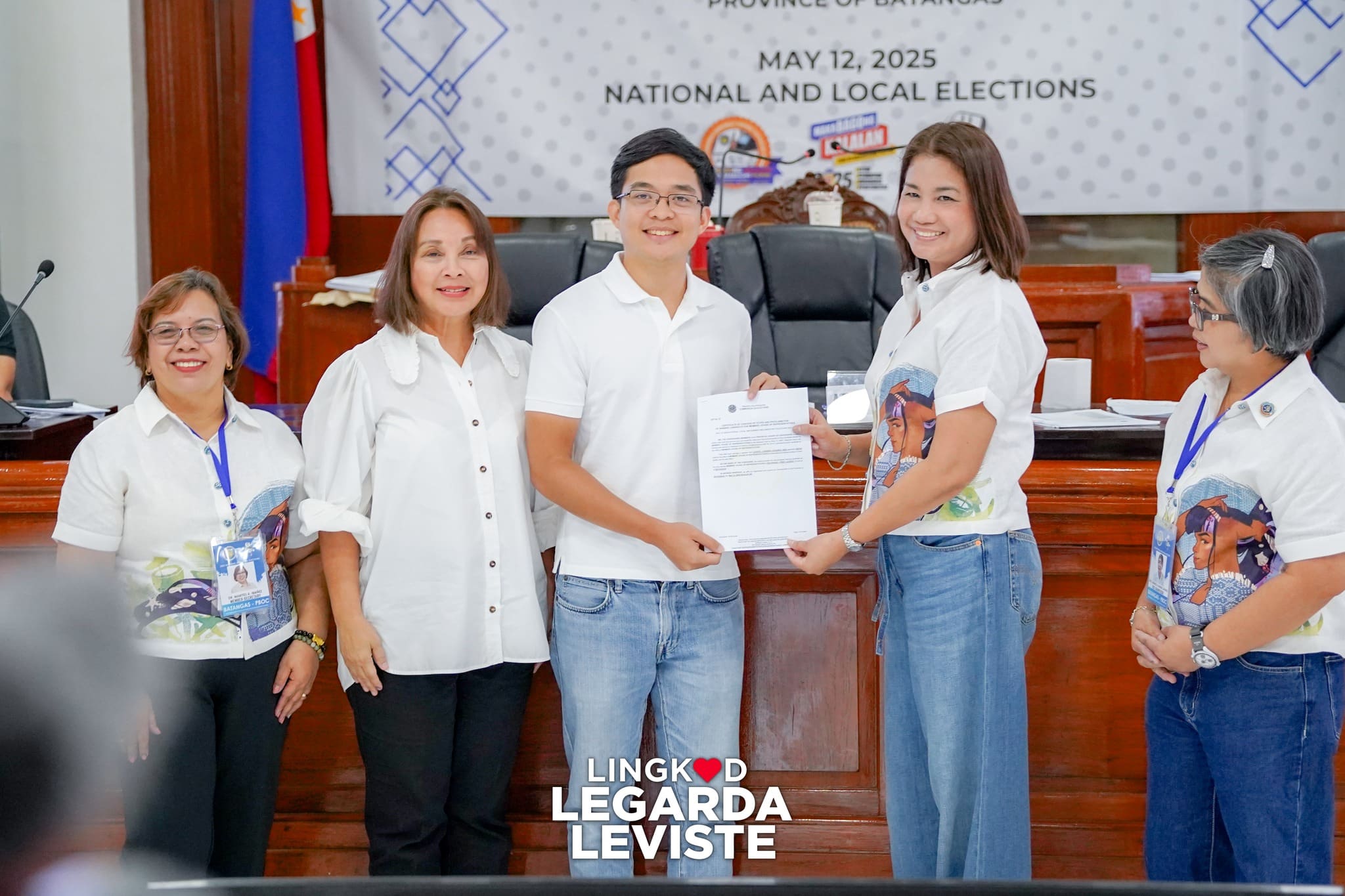 Leandro Legarda Leviste with mother, Sen. Loren Legarda, during his proclamation as congressman.