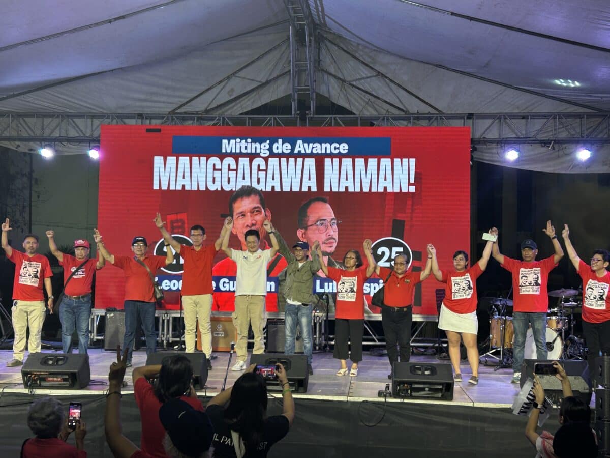 Partido Lakas ng Masa senatorial candidates and labor leaders Leody de Guzman (left) and Luke Espiritu (right) hold their miting de avance at the Liwasang Bonifacio in Manila on Friday night, May 9, 2025. — Photo by Jason Sigales/INQUIRER.net