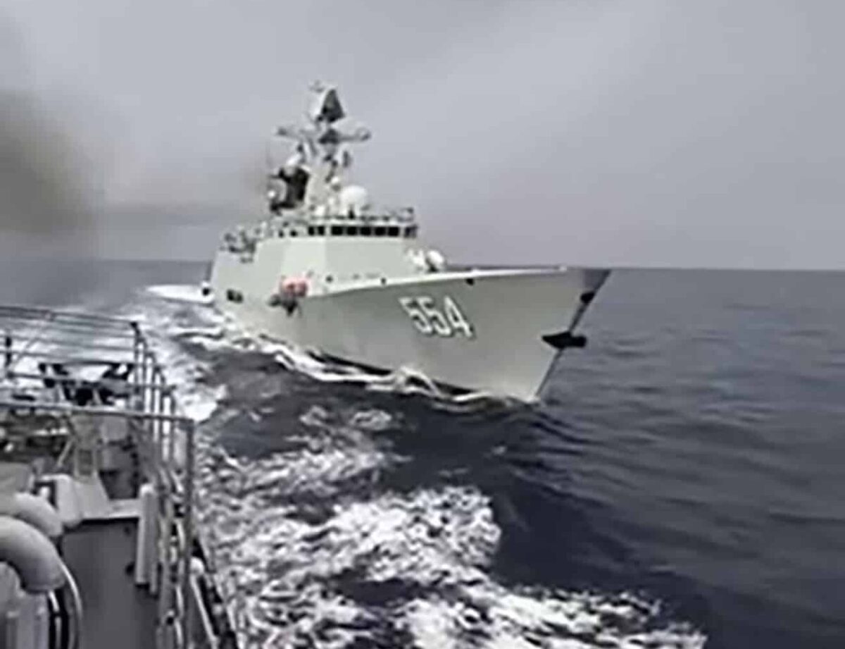 West PH Sea: Manila slams 'high-risk' Chinese actions near Scarborough