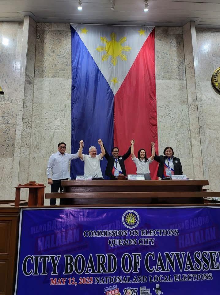 QC board of canvassers officially proclaim Mayor Joy Belmonte and Vice Mayor Gian Sotto with proud father former House Speaker Sonny Belmonte