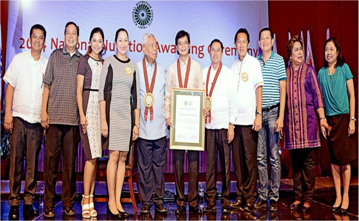 BEST IN NUTRITION: Mandaluyong, during the term of Benhur Abalos, was recognized as the country’s best in nutrition.