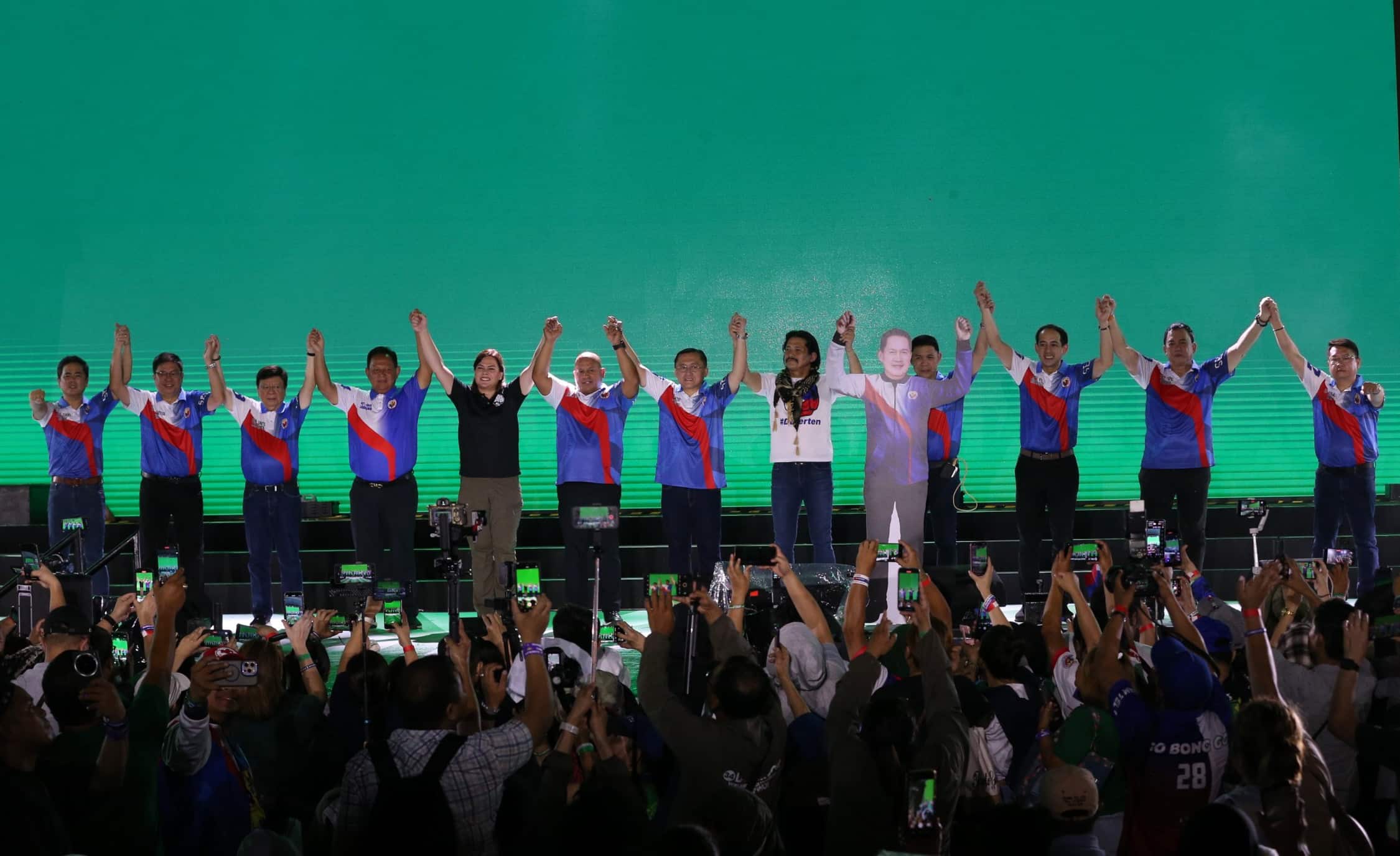 A NIGHT TO FLEX The Duterte-backed opposition party PDP-Laban, its lineup shown here duringits “miting de avance” in Manila on Thursday night, has declared early on that filling the Senate with more allies of Vice President Sara Duterte would help “save” her in her coming impeachment trial and maintain her viability as a main contender in the 2028 presidential race.