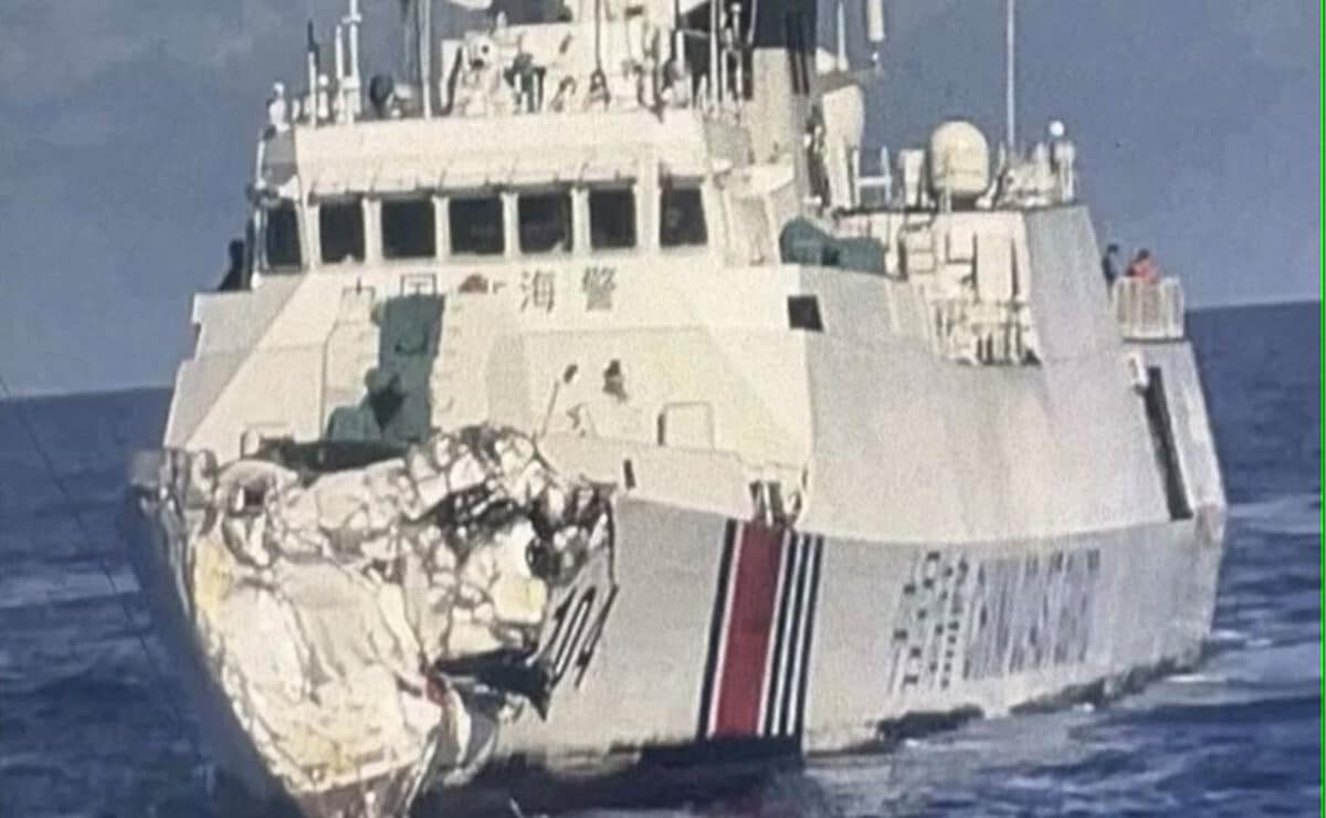 LOOK: China Coast Guard-3104 sustains damage to its forecastle after being rammed by the Chinese navy in Panatag Shoal on Monday. | 📷: PTV reporter Patrick De Jesus via John Eric Mendoza, INQUIRER.net