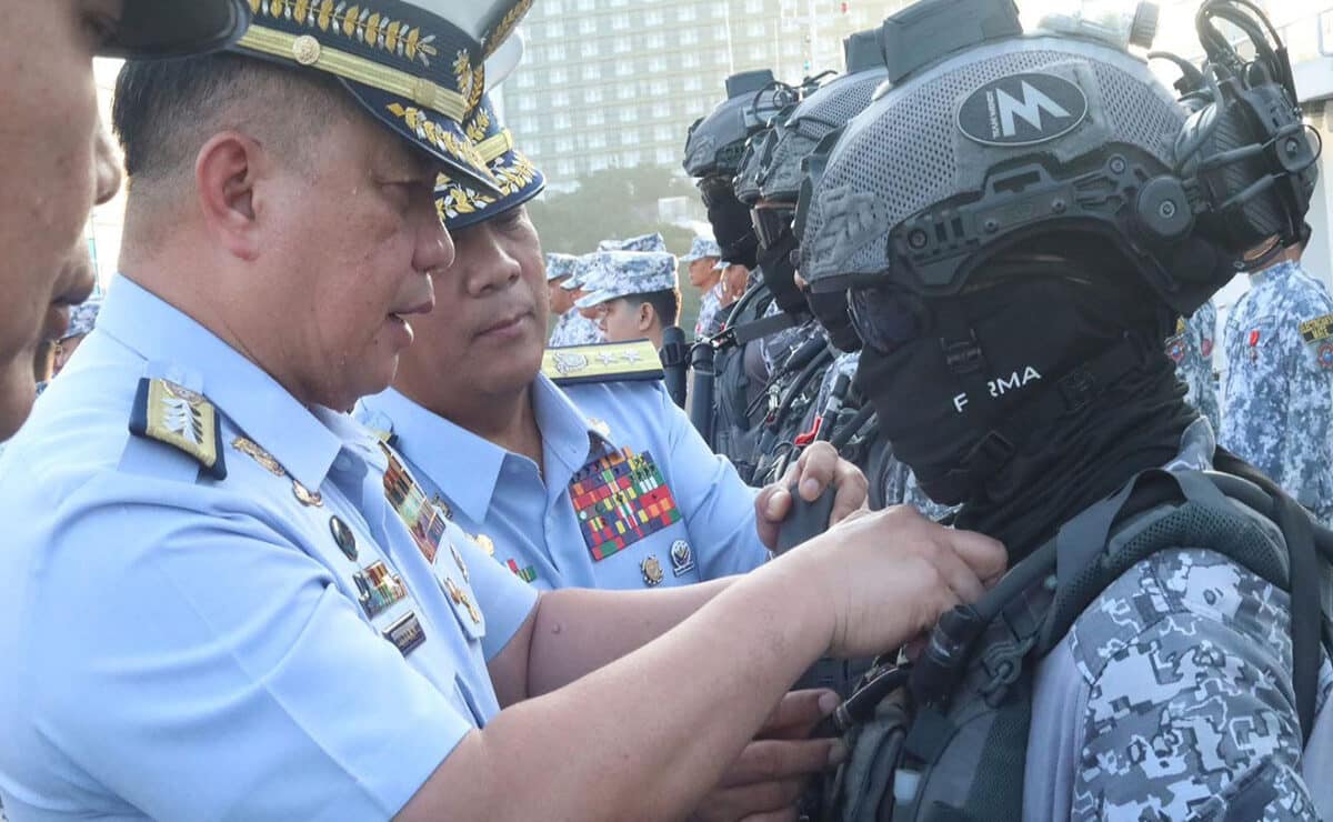 The Philippine Coast Guard (PCG) on Tuesday commended the crew of BRP Suluan for their professionalism during an incident at Panatag (Scarborough) Shoal involving a water cannon attempt and a collision with Chinese ships.