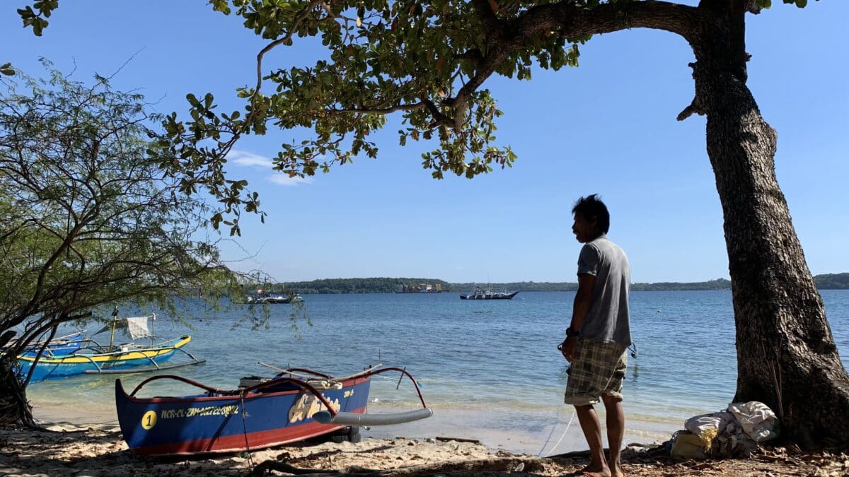 Luzon fishers on front-line duty to protect West PH Sea