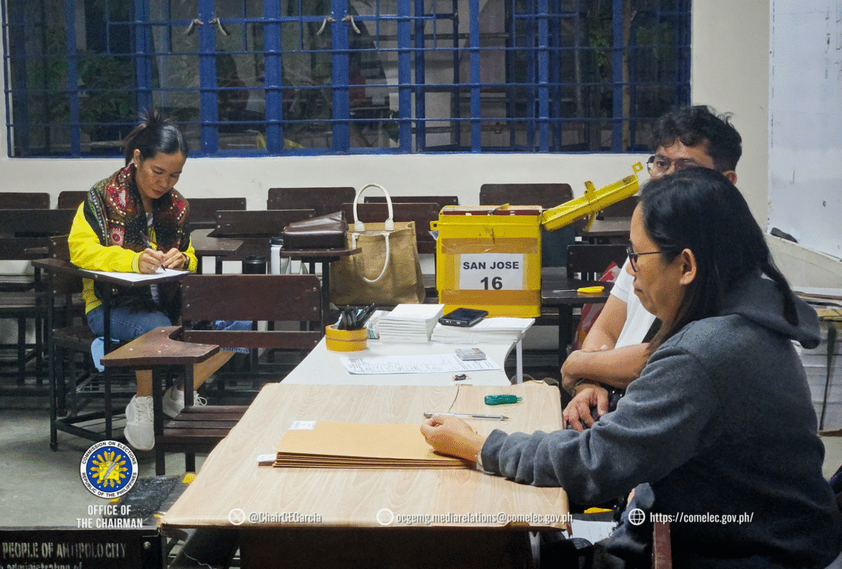 Some of the early voters for the special elections in the second district&nbsp;of Antipolo City on Saturday, March 14, 2026.