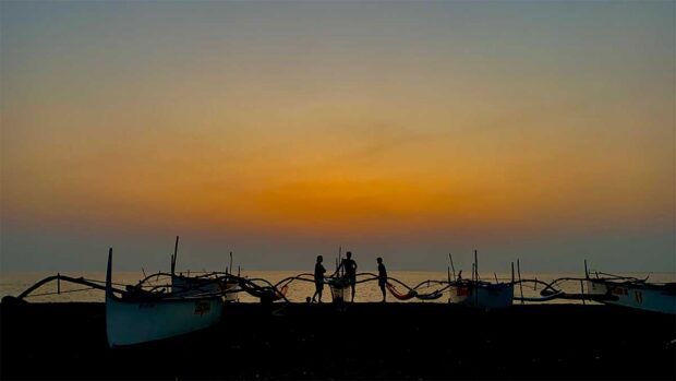 Fishing boats warned vs possible Chinese rocket debris near Zambales