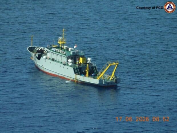PH says Chinese platform removed from Panatag Shoal